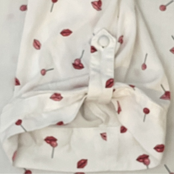 Torrid Harper Tab Sleeve Novelty Lips & Lollipops Pullover Top Women’s 3 - Picture 10 of 13